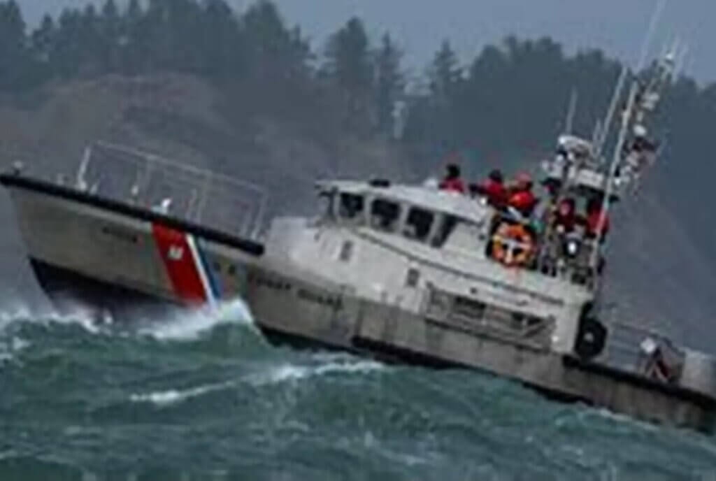 Coast Guard SAR at Cape Disappointment